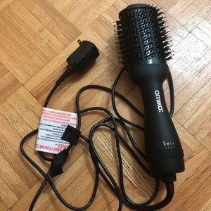 Amika Blowout Brush